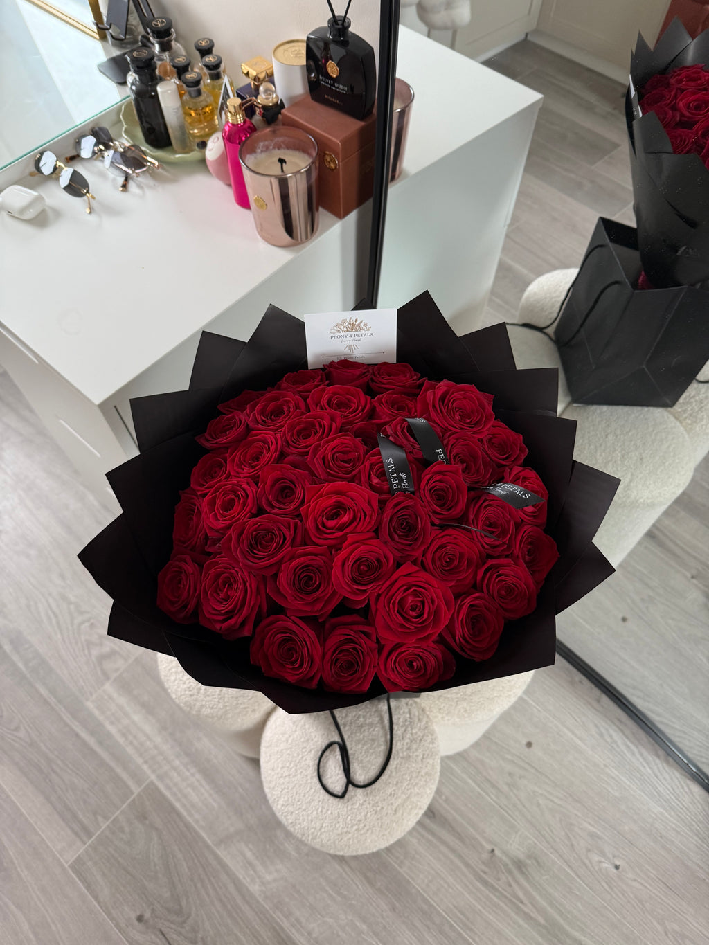 50 Naomi Red Roses |
