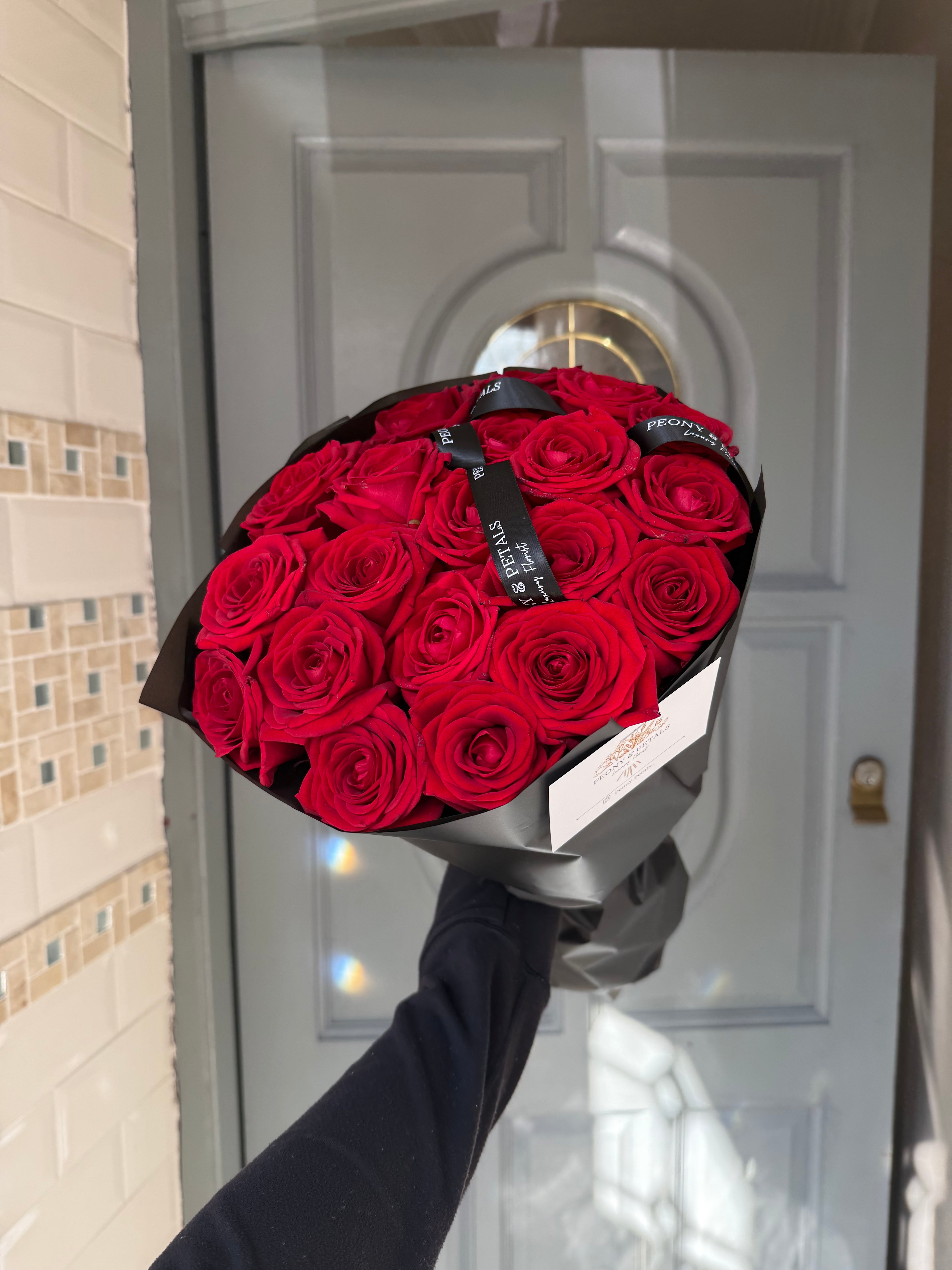 20 Naomi Red Roses |