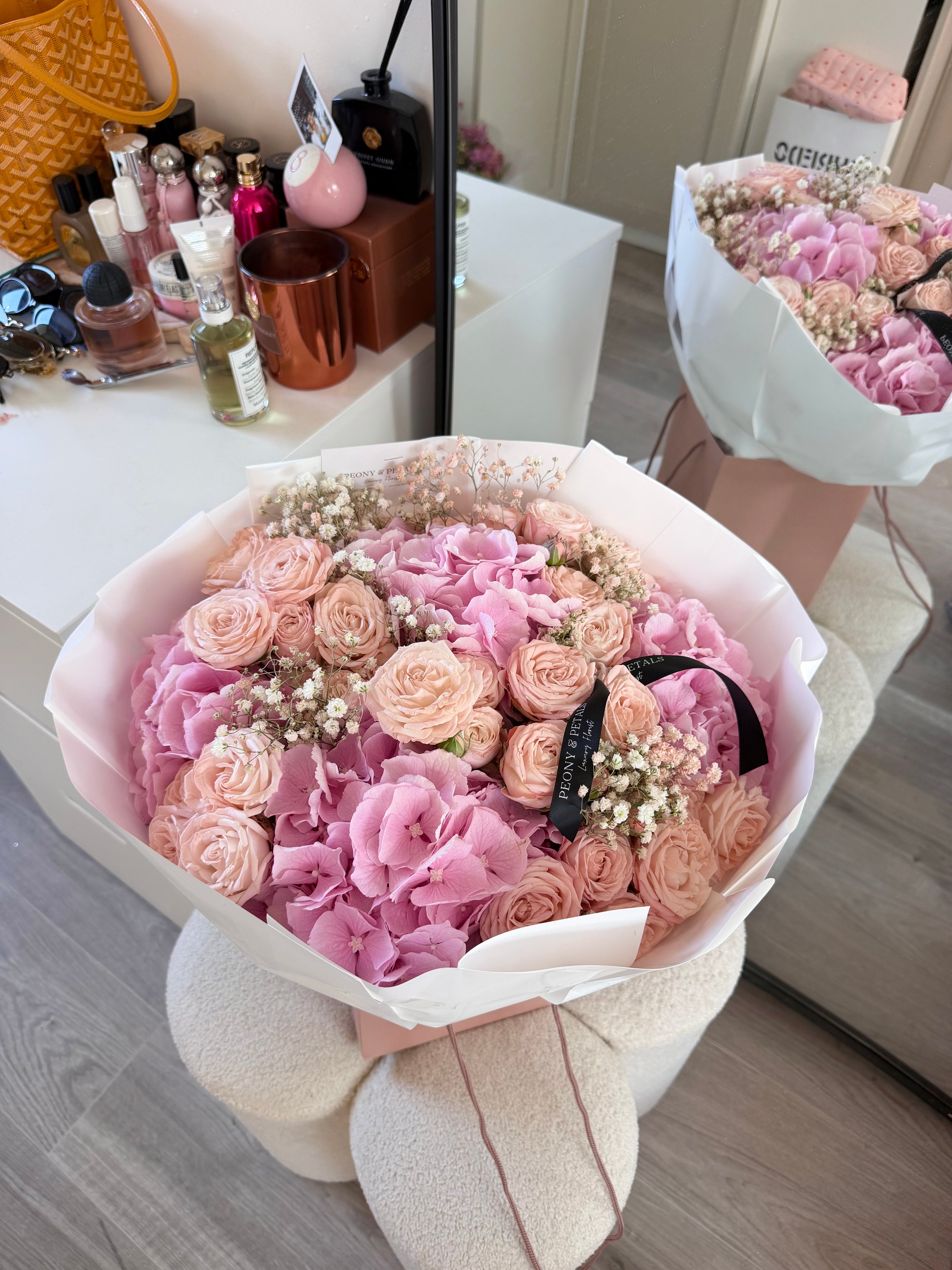 Roses & Hydrangeas Mixed Large Bouquet