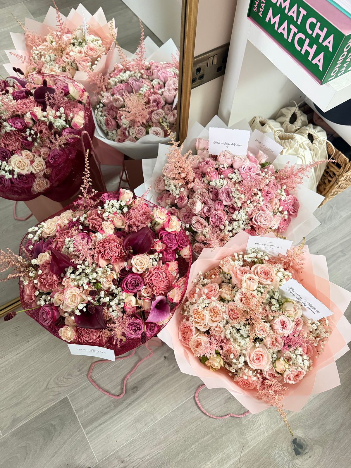 Mulberry Reverie Extra Large Mixed Bouquet