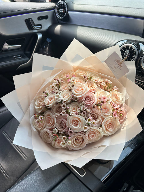 30 roses with Waxflower