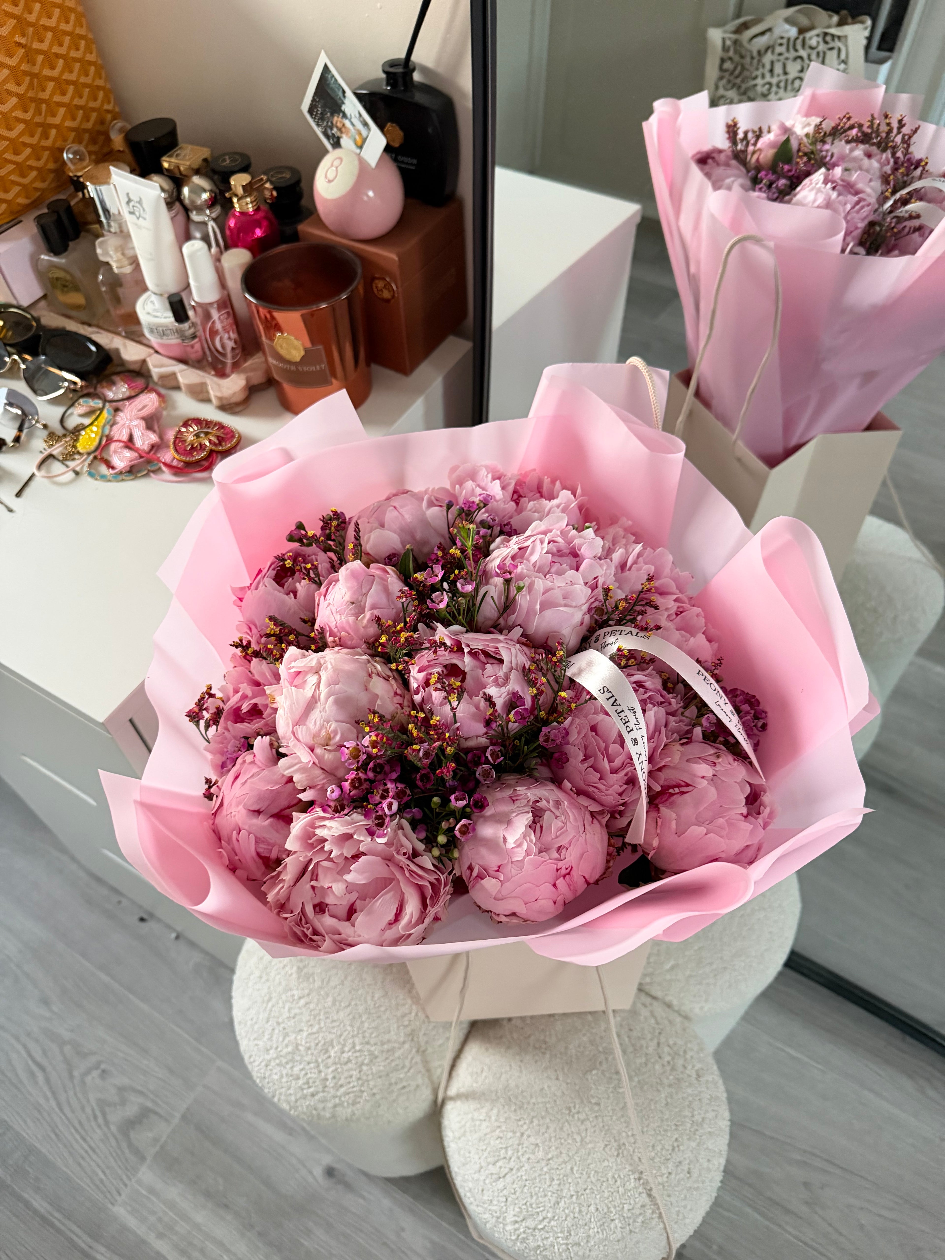 15 peony stems with filler