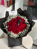 10 Naomi Red Roses with Initial and Gyp Edge