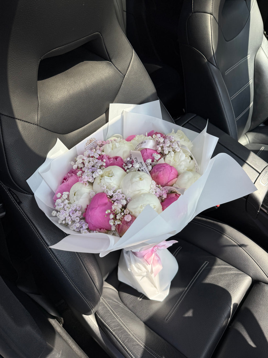 20 Peonies Mixed with Gyp