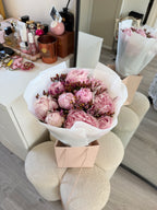 10 peony stems with filler