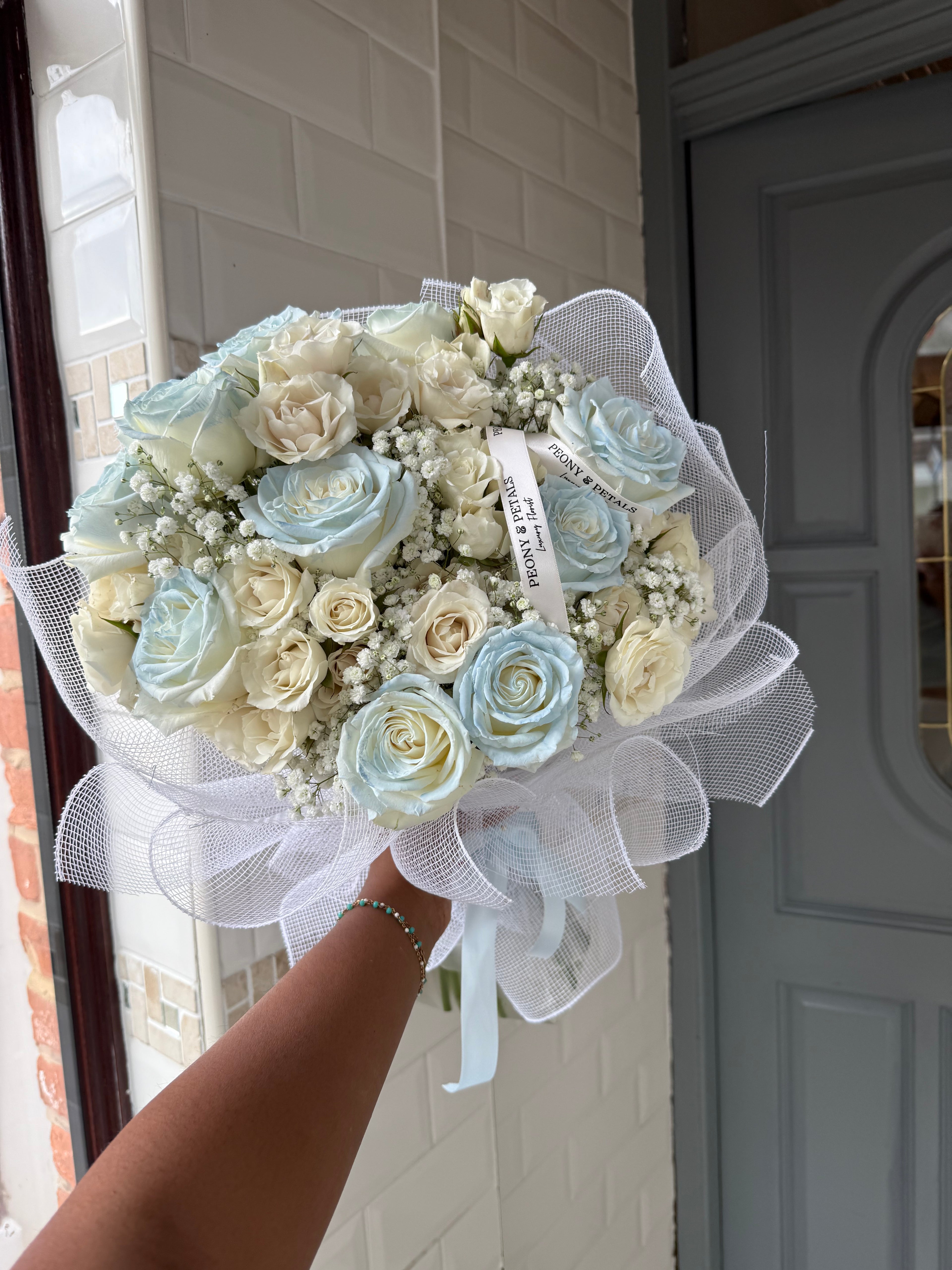 Ivory Skies Medium Mixed Bouquet