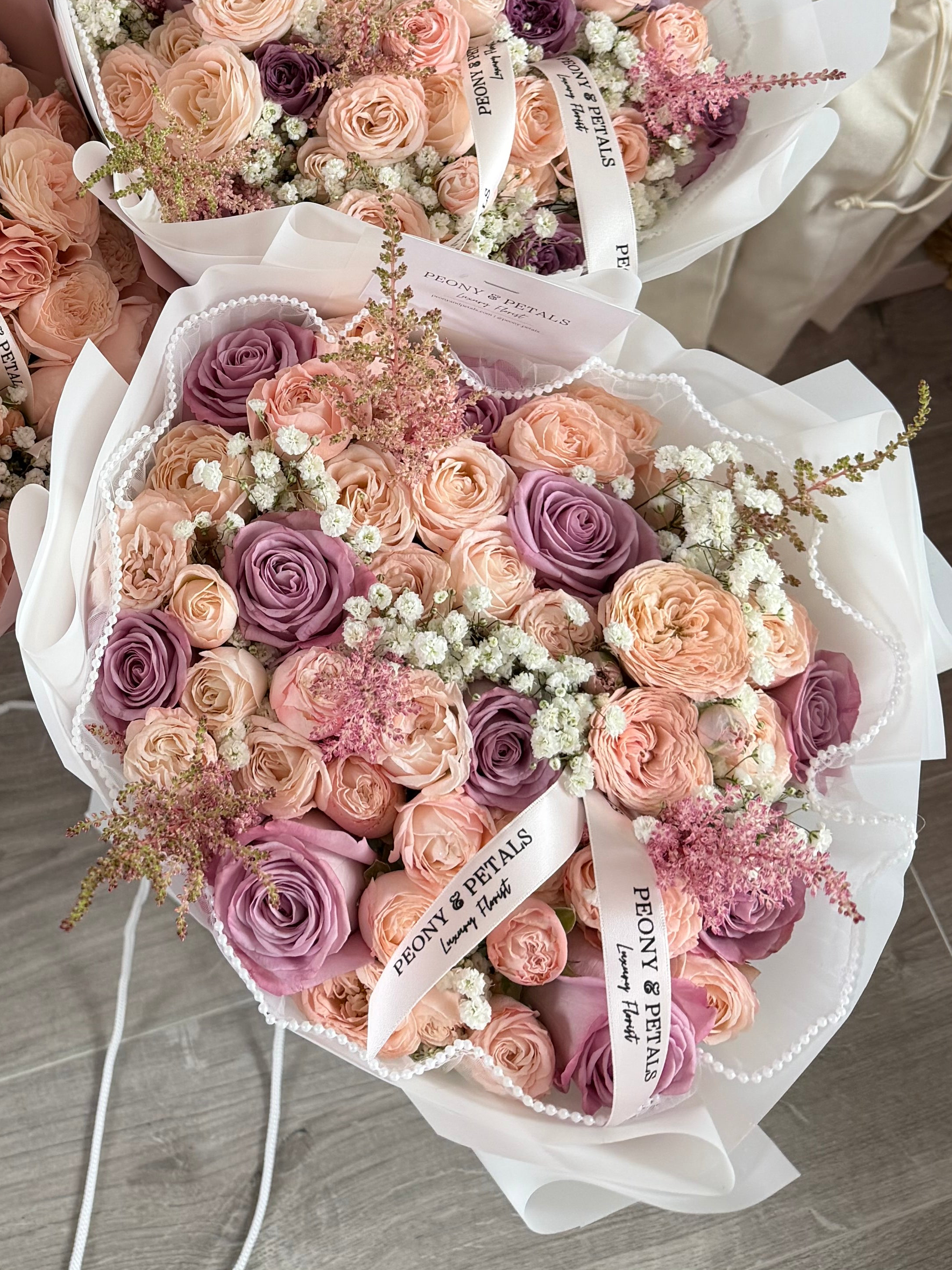 Belle Medium Mixed Rose Bouquet