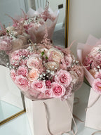 Jardin de Rosé Medium Mixed Bouquet