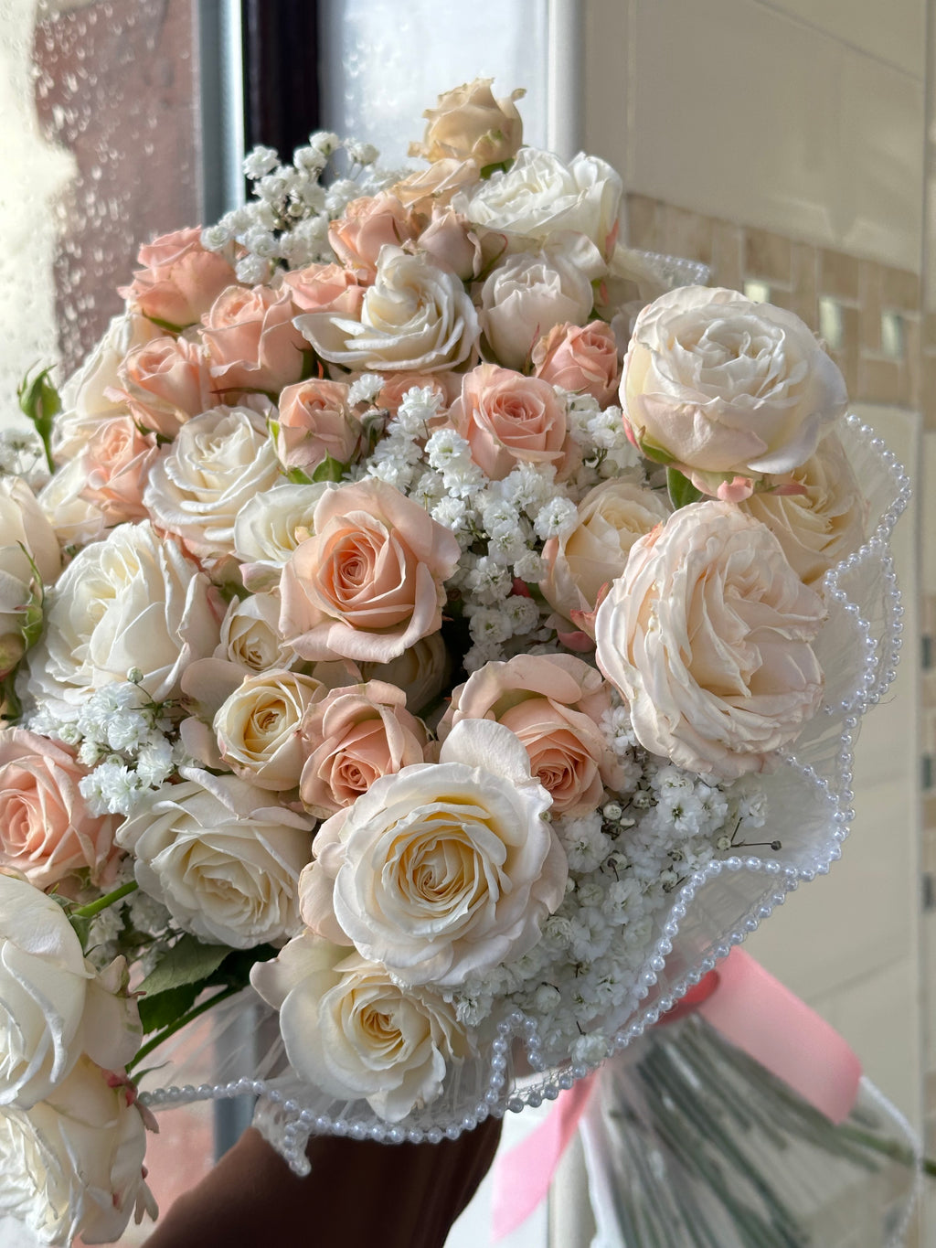 Pearl Amour Medium Mixed Bouquet