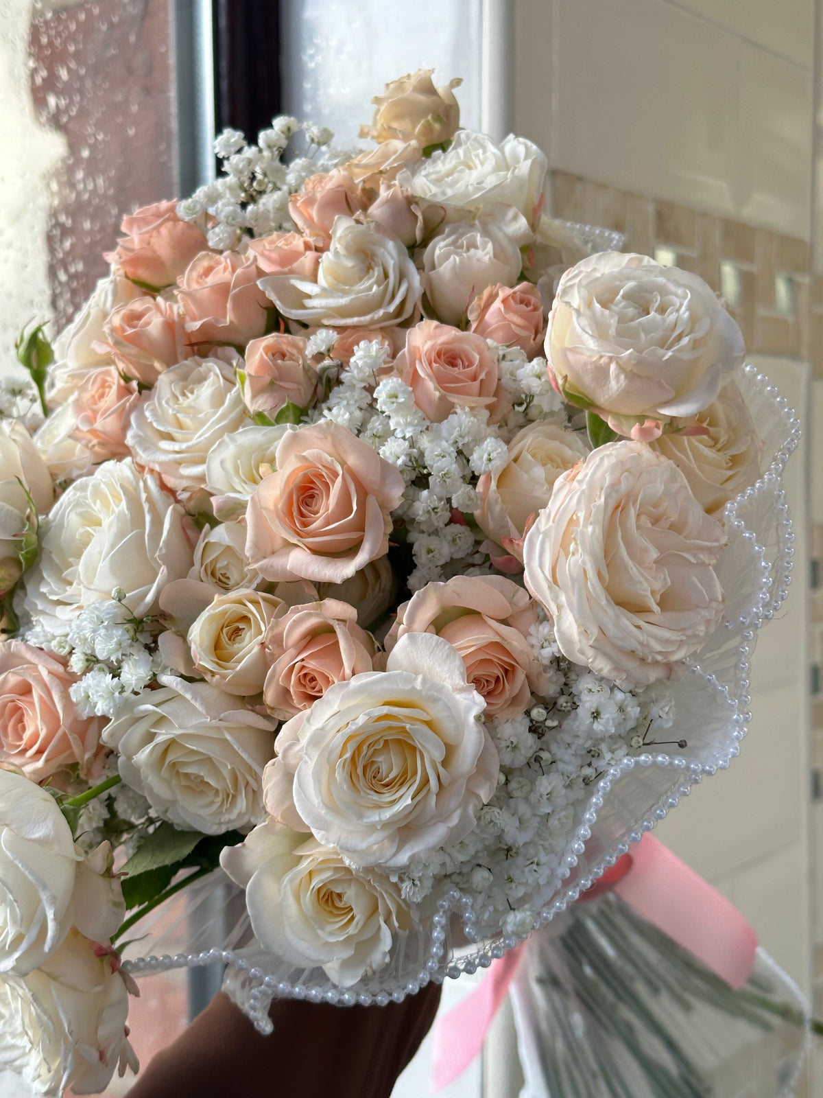 Pearl Amour Medium Mixed Bouquet