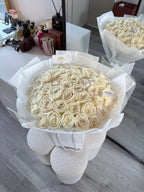 50 Stems Playa Blanca White Roses