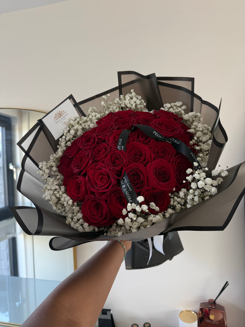 40 Naomi Red Roses with Gyp Edge