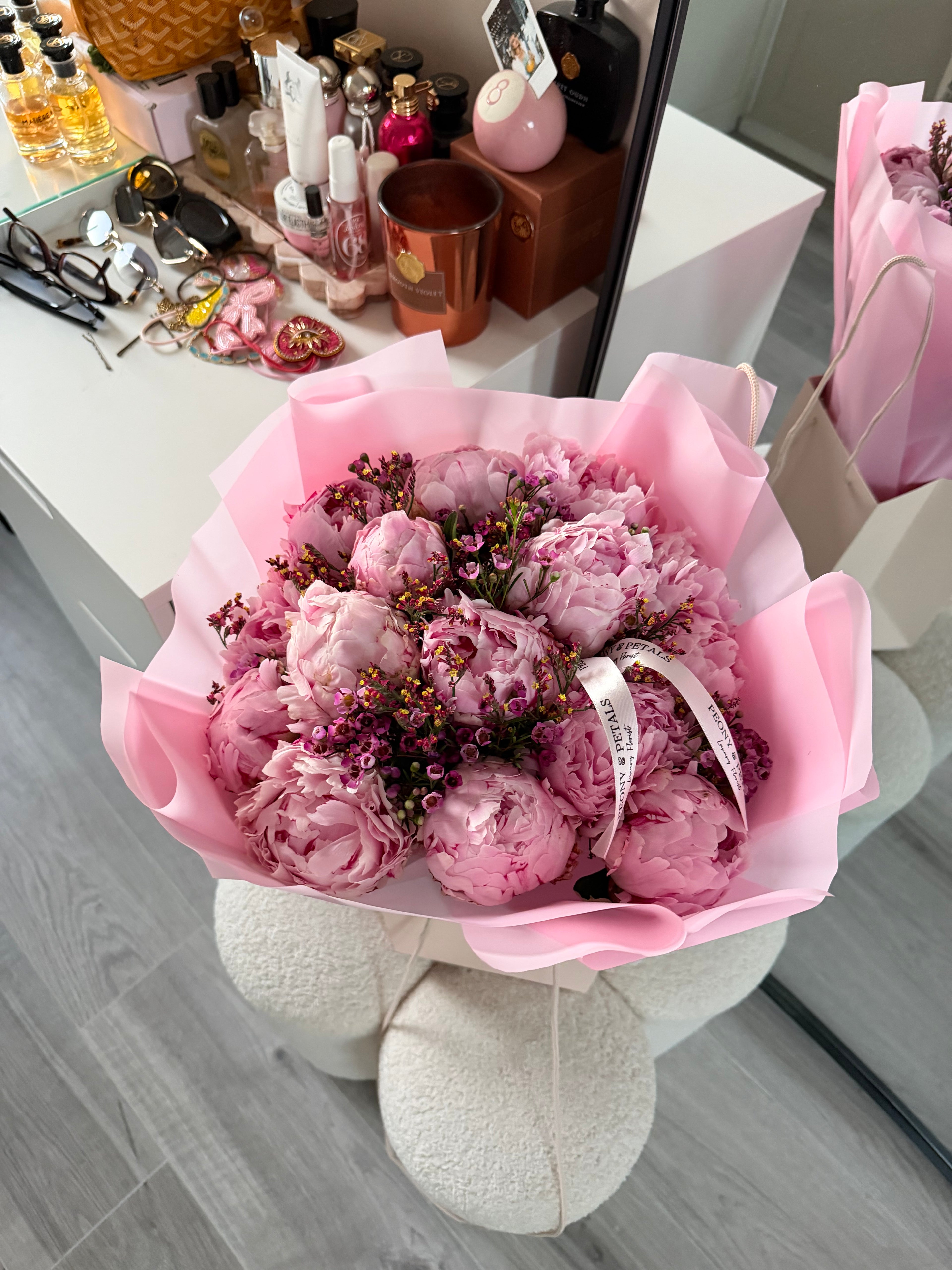 15 peony stems with filler