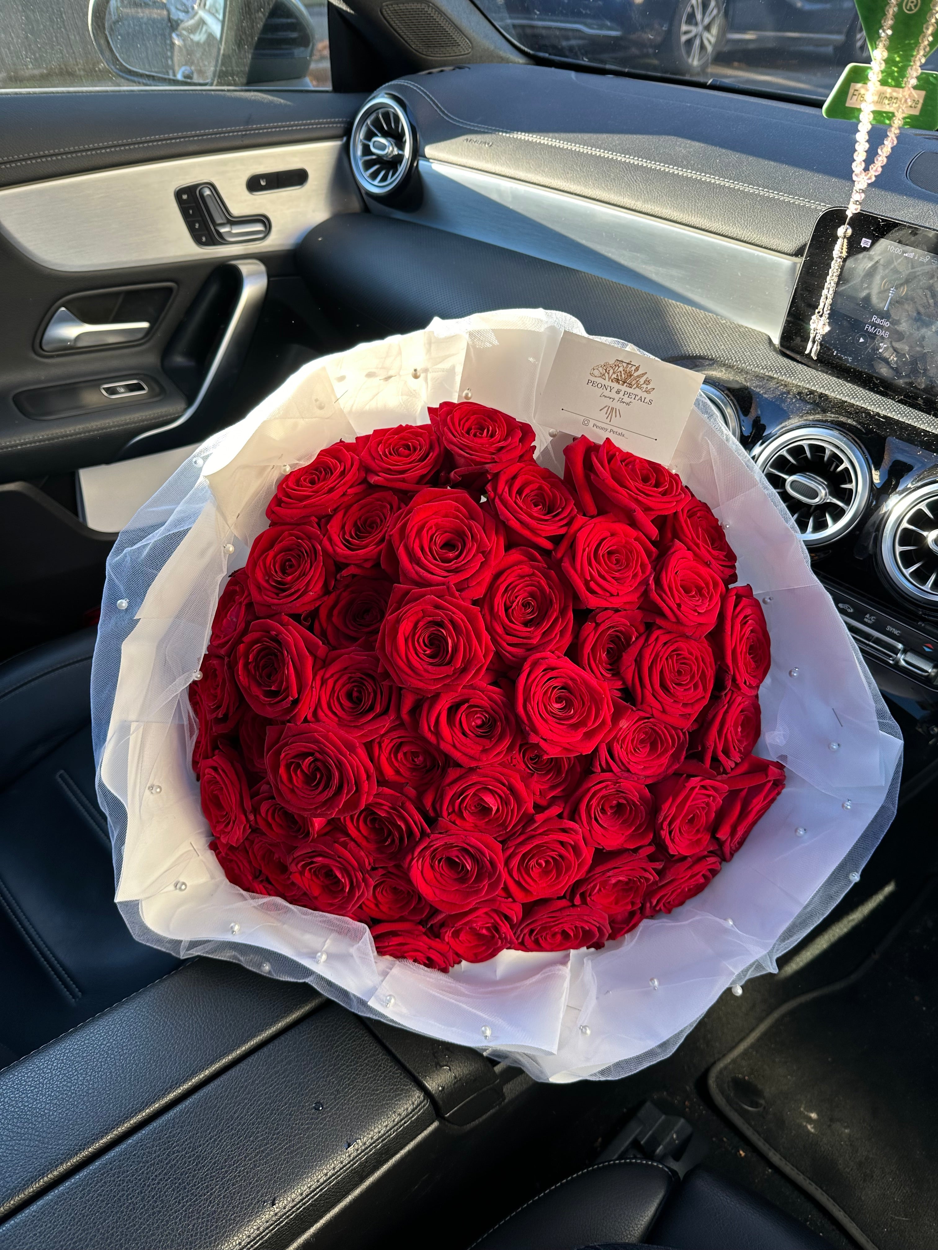 50 Naomi Red Roses |