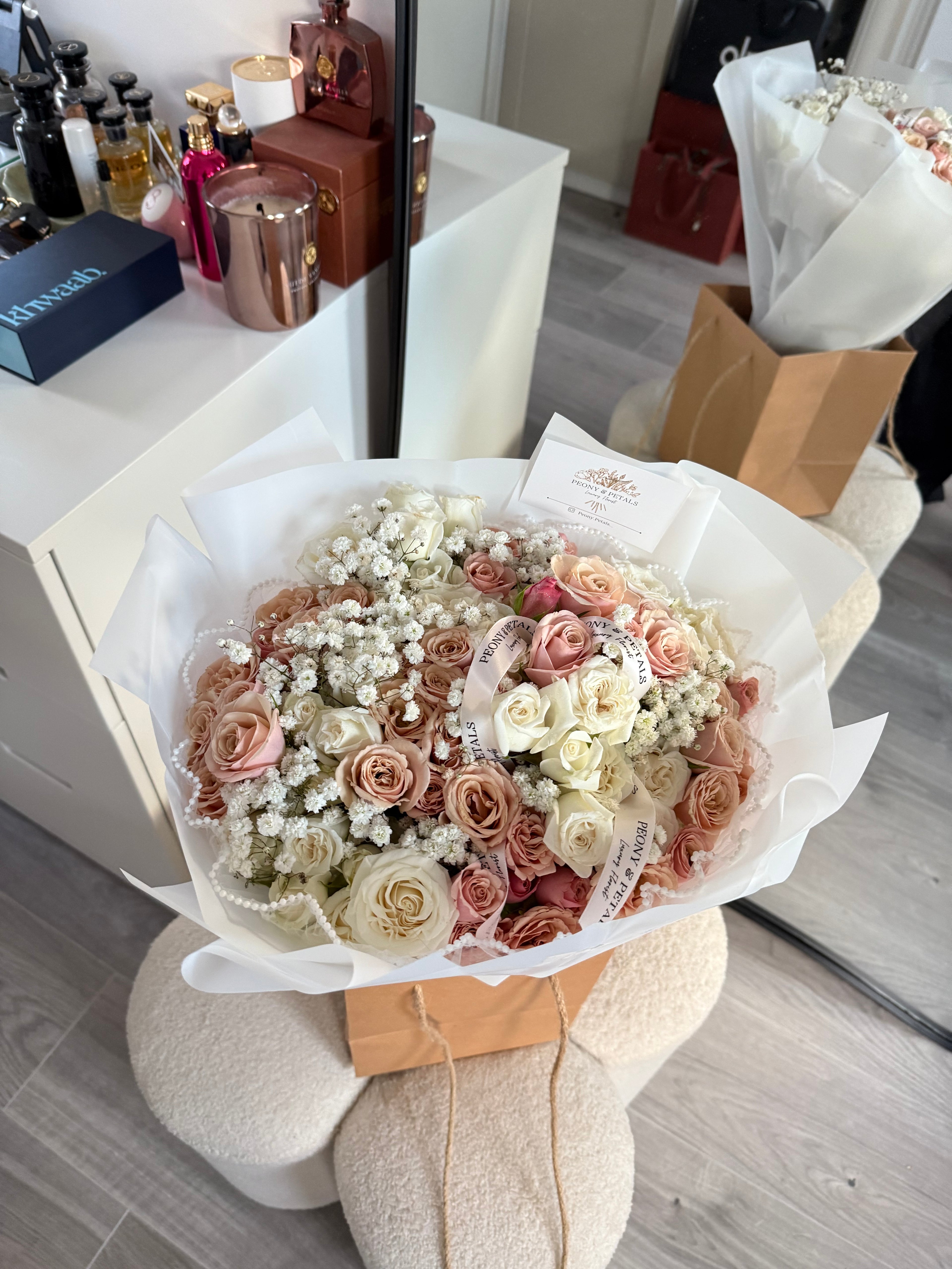 Neutral Muse Medium Mixed Bouquet