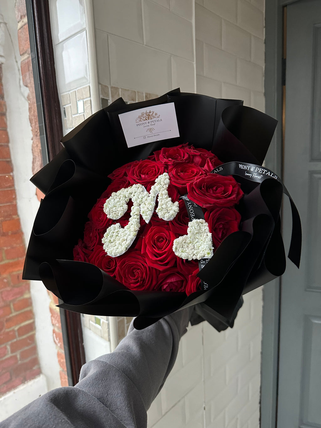 20 Naomi Red Roses with Gyp Initial & Heart |