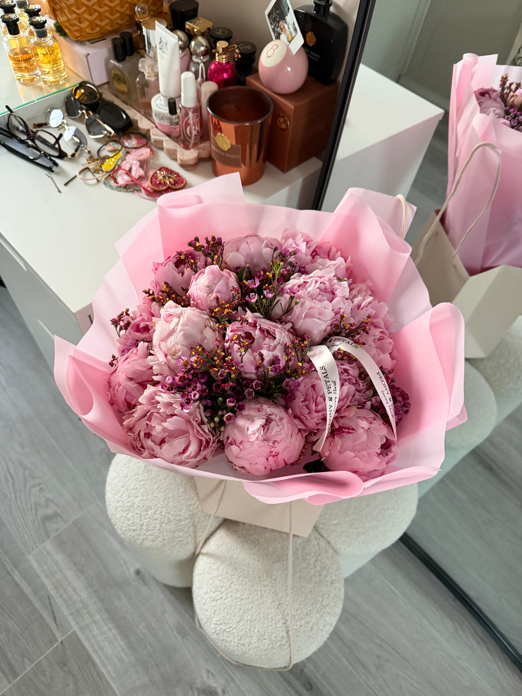 15 peony stems with filler