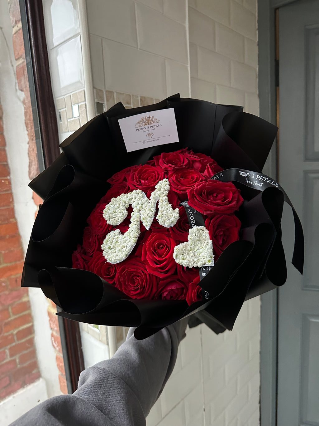 20 Naomi Red Roses with Gyp Initial & Heart |