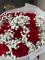 10 Naomi Red Roses with Gyp inbetween