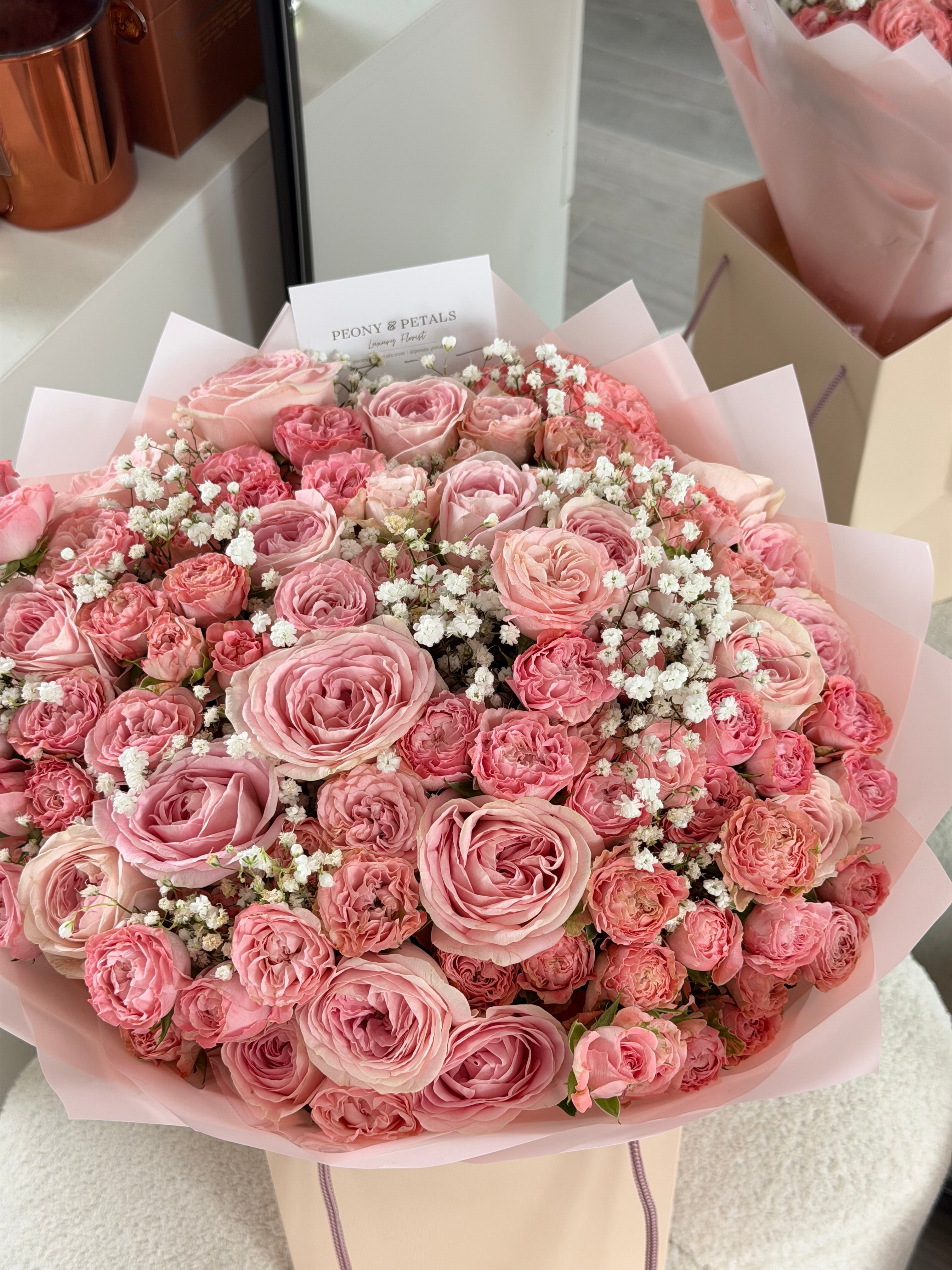 Rose Ballerina Extra Large Mixed Bouquet