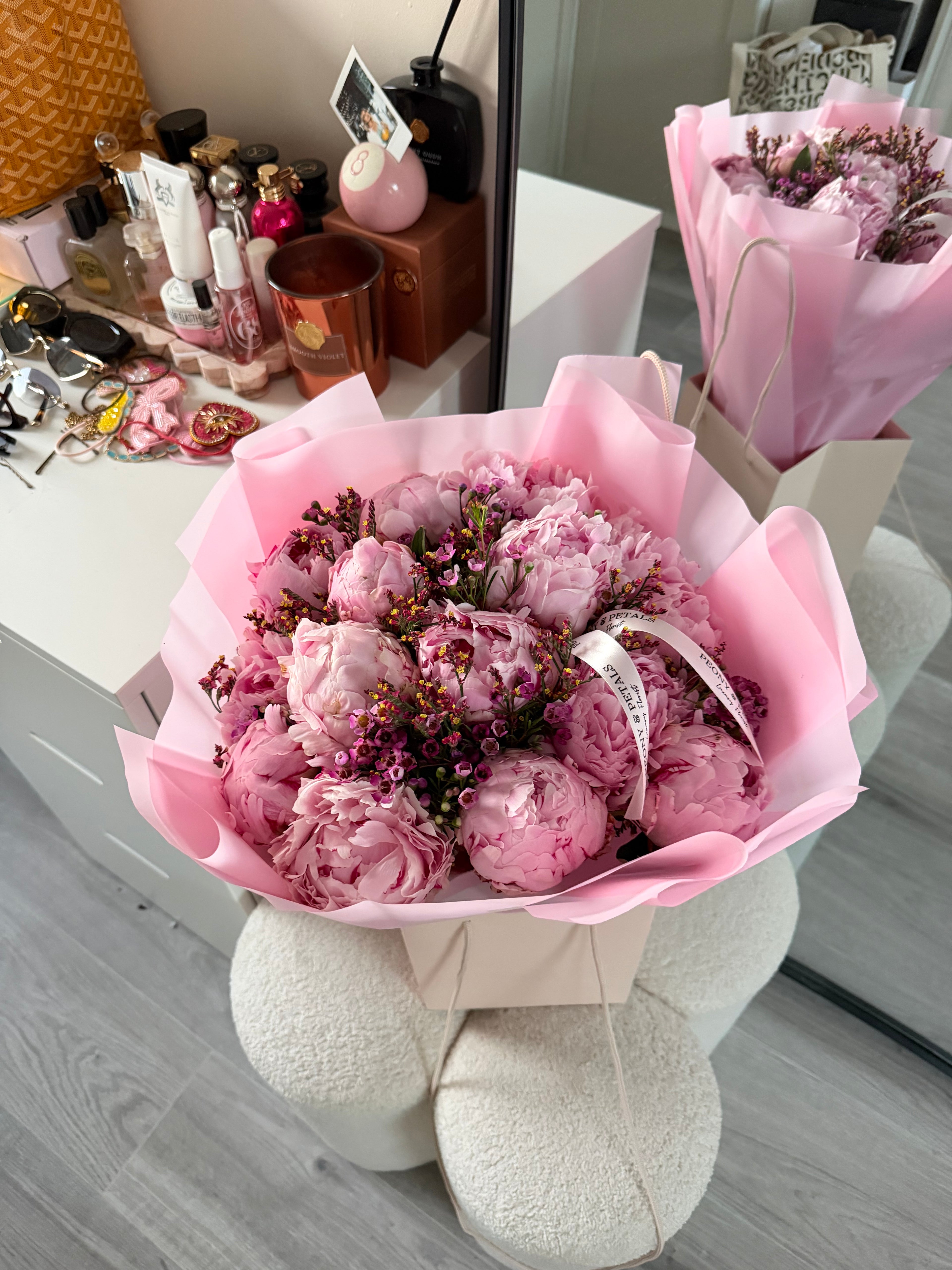 15 peony stems with filler