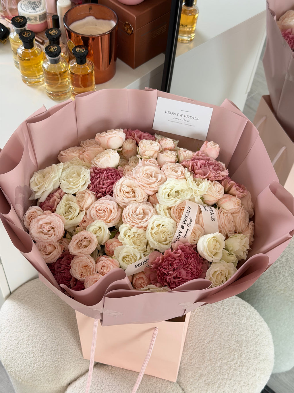 Rosé Élan Extra Large Mixed Bouquet
