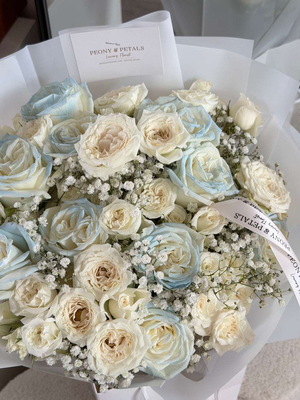 Ivory Skies Medium Mixed Bouquet