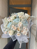 Ivory Skies Large Mixed Bouquet