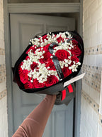 20 Naomi Red Roses with Gyp in between |