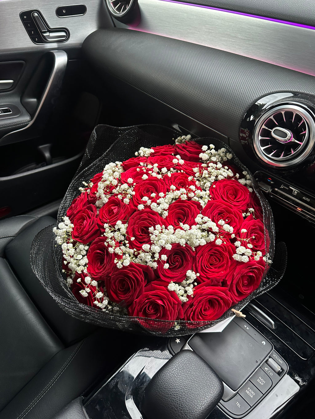 40 Naomi Red Roses with Gyp In-between