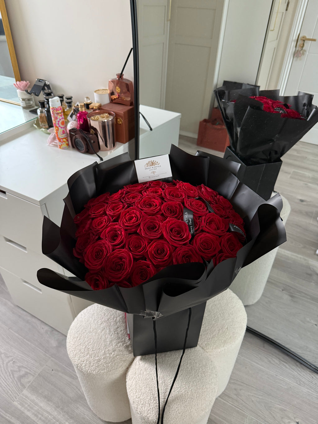 50 Naomi Red Roses |