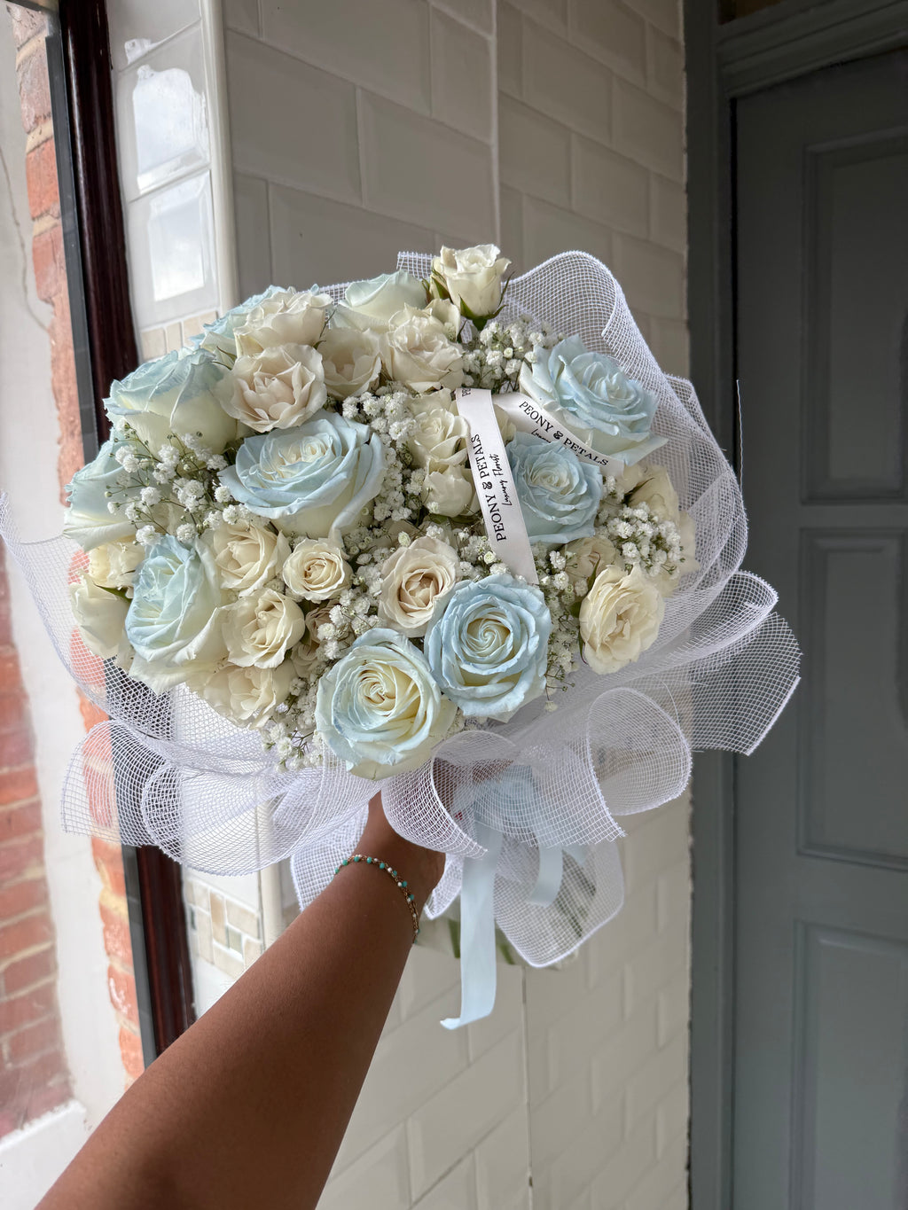 Ivory Skies Medium Mixed Bouquet