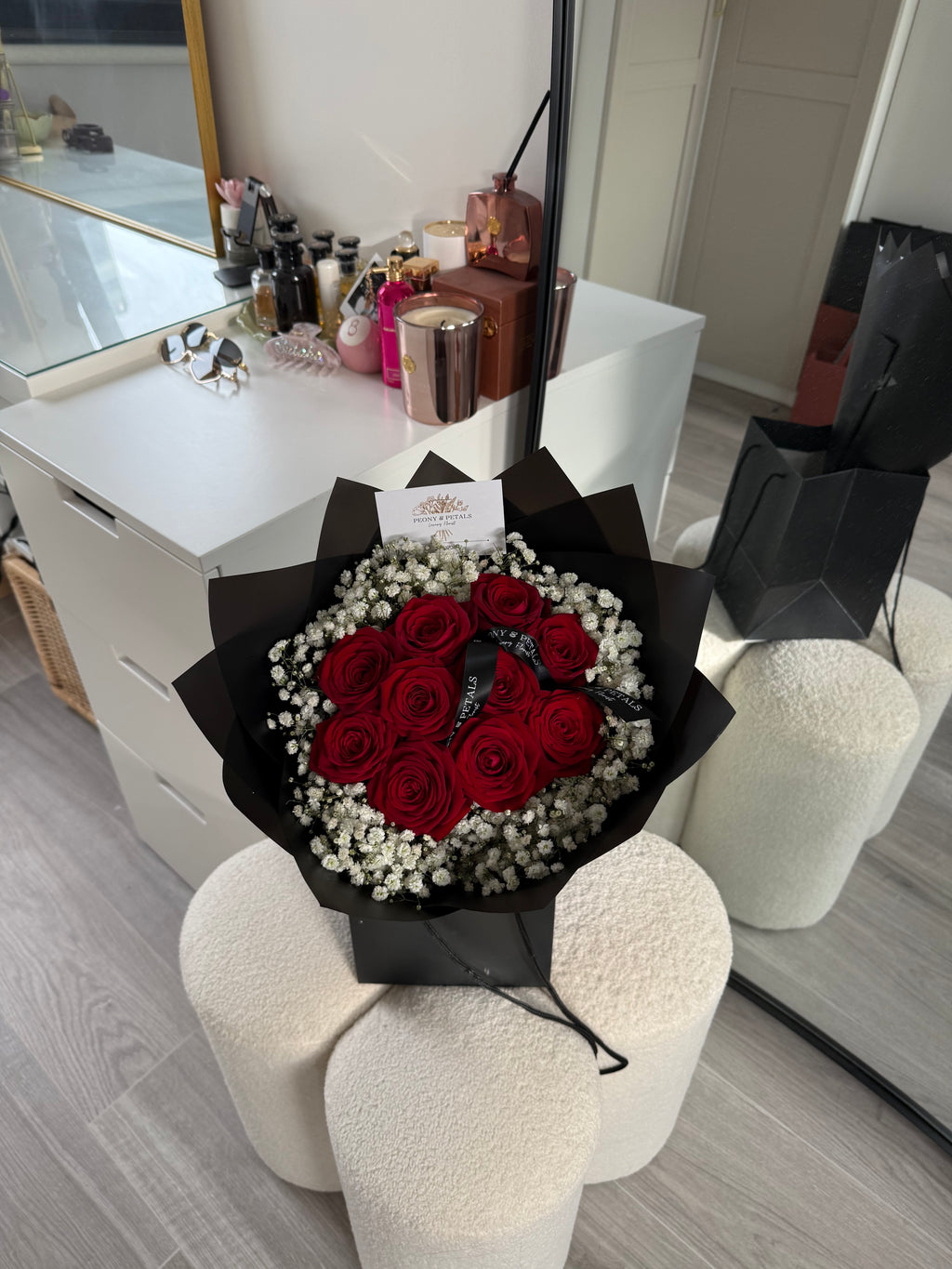 10 Naomi Red Roses with Initial and Gyp Edge