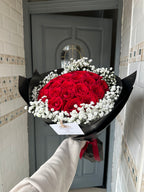 20 Naomi Red Roses with Gyp Edge