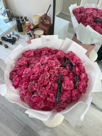 50 Stems Country Blues Pink Roses