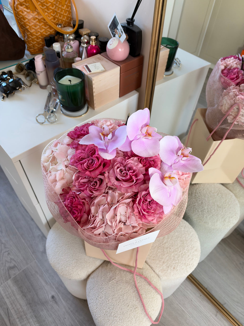 Hydrangeas, garden roses and orchid mix (medium - large size)